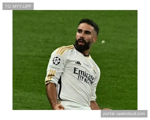 官方:皇马与卡瓦哈尔续约一年,合同至2027年夏天 官方:皇马与卡瓦哈尔续约一年,合同至2027年夏天