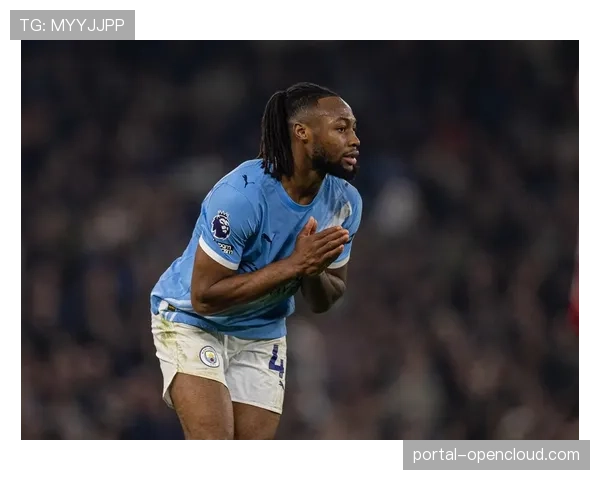 “英超全民星”社区活动在曼彻斯特启动，万名青少年参与足球体验